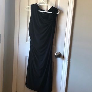 Black sleeveless rouched side dress